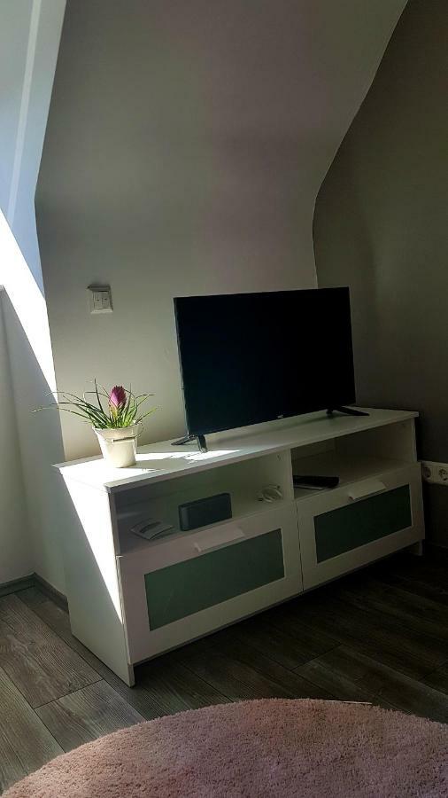 Zwei Schicke Apartments Mit Parkplatz Cologne Luaran gambar