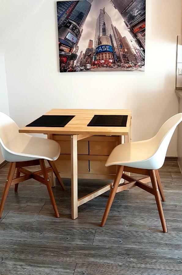 Zwei Schicke Apartments Mit Parkplatz Cologne Luaran gambar